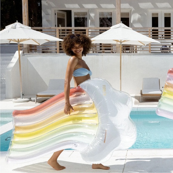 NWT Funboy Clear Rainbow Cloud Lounger Float - Picture 2 of 4